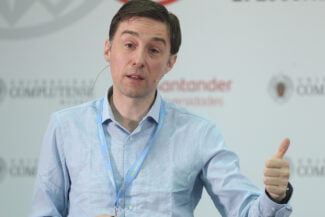 50AA187B-0581-4F4C-BD9F-220C37DA185D-325x217